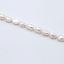 Cargar imagen en el visor de la galería, Collar doble de Perla y cadena con dijes de Candado y Perla. Aretes a juego incluídos.