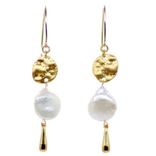 Load image into Gallery viewer, White Pearl earring with sand dollar pendant