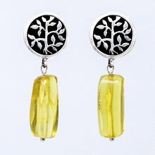 Load image into Gallery viewer, Tree of Life earring with Amber.