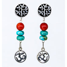Cargar imagen en el visor de la galería, Arete de Árbol de la Vida con Turquesa, Coral y símbolo OM.