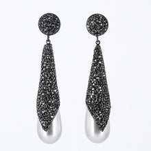 Load image into Gallery viewer, Hematite earring with white Resin.