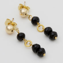 Cargar imagen en el visor de la galería, Collar doble de cadena y Ónix con dijes de Árbol de la Vida y Ojo Protector. Aretes a juego incluídos.