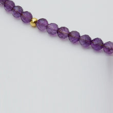Cargar imagen en el visor de la galería, Collar de Amatista con dije de Olas con Rubí Zoisita. Aretes a juego incluídos.