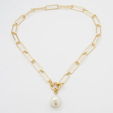 Load image into Gallery viewer, Chain necklace with Pearl pendant. Matching earrings included.