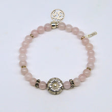 Cargar imagen en el visor de la galería, Pulsera de Cuarzo Rosa con dije Flor y símbolo OM