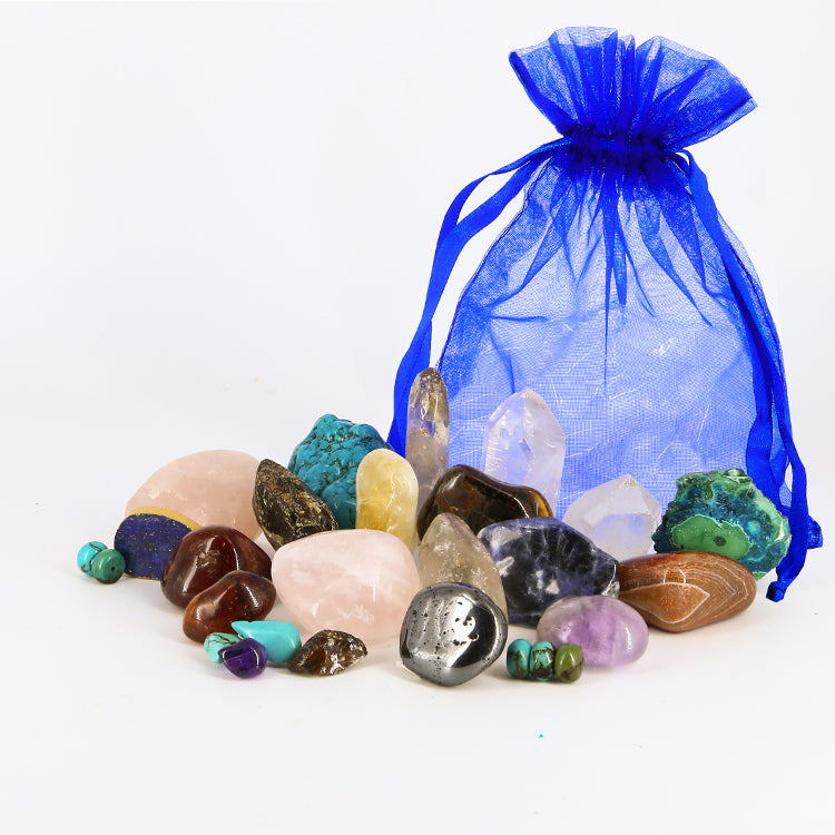 Sachet with specific gemstones to block Stress and promote Peace and Calm.